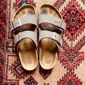 Like New brown Birkenstock’s